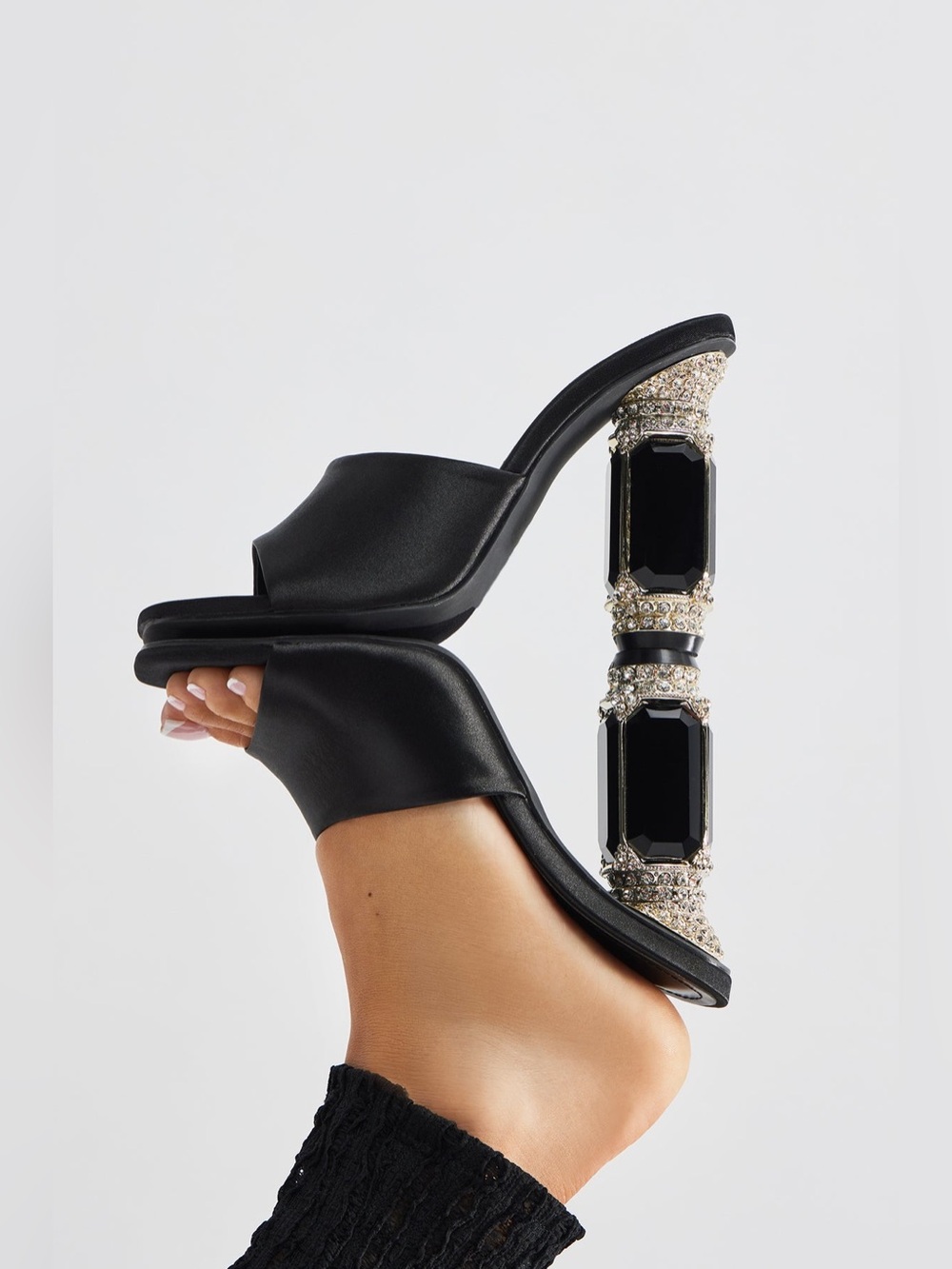 NWT, Fashion Nova Ultimate Queen Mules - Black, SZ 6.5